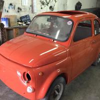 Auto d’epoca fiat 500L da collezione