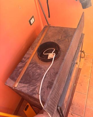 Termocamino Palazzetti con omaggio fascione di leg