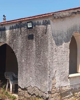 villino con 1000 mt terreno 