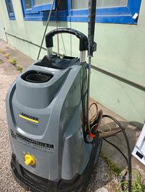 IDROPULITRICE a caldo KARCHER

