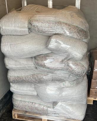 coriandoli carnevale in sacchi da 20 kg