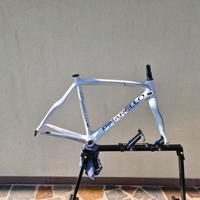 telaio pinarello marvel carbonio 