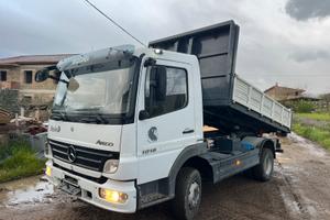 Mercedes Atego Scarrabile