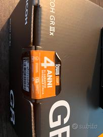 Macchina fotografica Ricoh GR III X