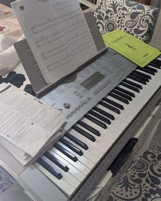 Casio LK-280 Tastiera 61 Tasti Luminosi + Custodia