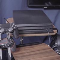 PS4 PRO  1T+ 3 controller + F1 20, F1 21.