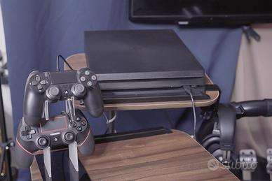 PS4 PRO  1T+ 3 controller + F1 20, F1 21.