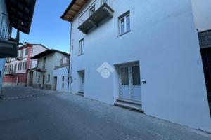 2 LOCALI A BARGE
