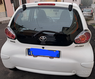 Autovettura Toyota Aygo Connect