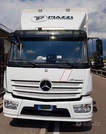 Mercedes atego 1527
