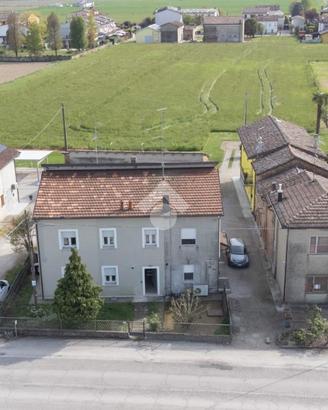 3 LOCALI A CENTO