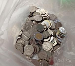 1 kg gettoni vari 