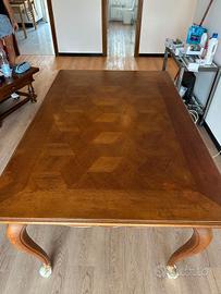 Tavolo in noce