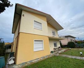 Villa Indipendente Ristrutturata nel Cuore di Guid