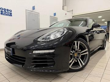 PORSCHE Panamera 3.0 Diesel // SERVICE PORSCHE//