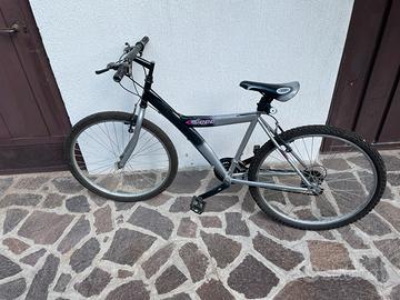 Mountain Bike  Masc 4000