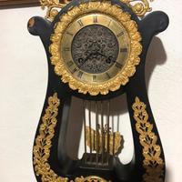 Orologio a lira francia della fine del XIII secolo