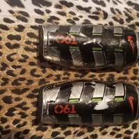 parastinchi della Nike originale 