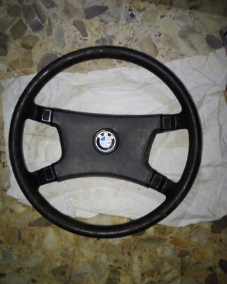 Volante BMW e28 e alfa romeo Giulietta duetto