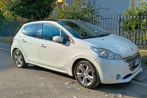 peugeot 208.   1.4 hdi 130000km