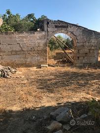 Terreno con casa "dIruto"