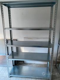 SCAFFALE in LAMIERA