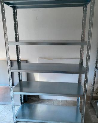 SCAFFALE in LAMIERA