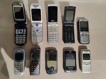 Lotto di n.10 cellulari vintage 