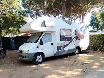 Camper mansardato knaus  