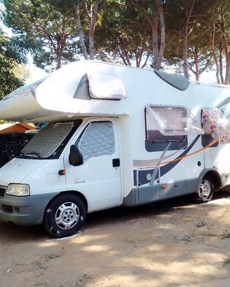Camper mansardato knaus  