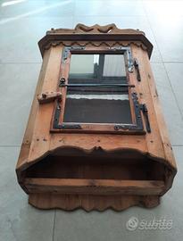 Vetrina in legno originale