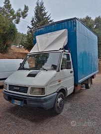 autocarro Daily Iveco 49/12