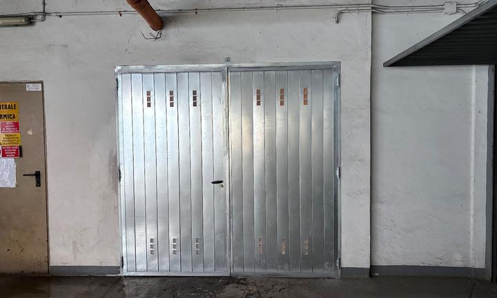 Garage pressi carrefour via cialdini