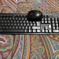 Tastiera e mouse TRUST Wi-Fi wireless  per Windows