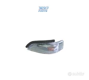 FANALE LATERALE SINISTRO TOYOTA YARIS 10-