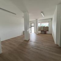 NEGOZIO A GALLIERA VENETA