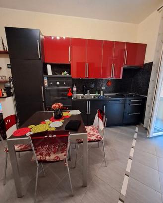 Mobili e cucina completa