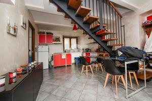 CASA SEMINDIPENDENTE A COAZZE