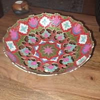 Centrotavola artigianale inottone dipinto a mano. 