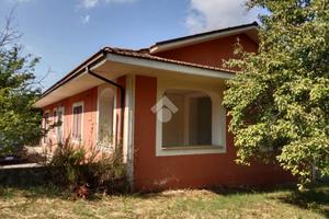 VILLA SINGOLA A CASTELFRANCI