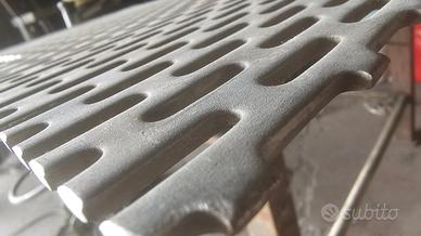 Grata/griglia per carboni ardenti acciaiosu misura