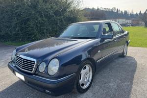 Mercedes Classe E 200 Elegance W210 Benzina –