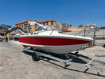 Semicabinato Cicala & Bertinetti senza patente