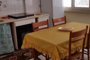 Camere singole x studentesse fuorigrotta