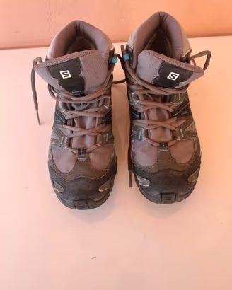 Scarponcini trekking