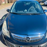 Opel Corsa 1200 Benzina GPL anno 2012