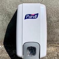 Dispenser a parete per sapone