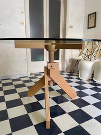 Tavolo “Vedun” di Vico Magistretti per DePadova