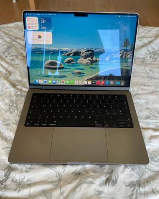 MacBook Pro M3 2023 8 GB