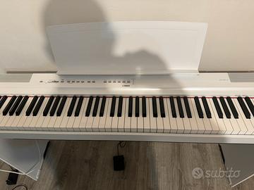 Pianoforte digitale Yamaha P125WH + Stand L125WH